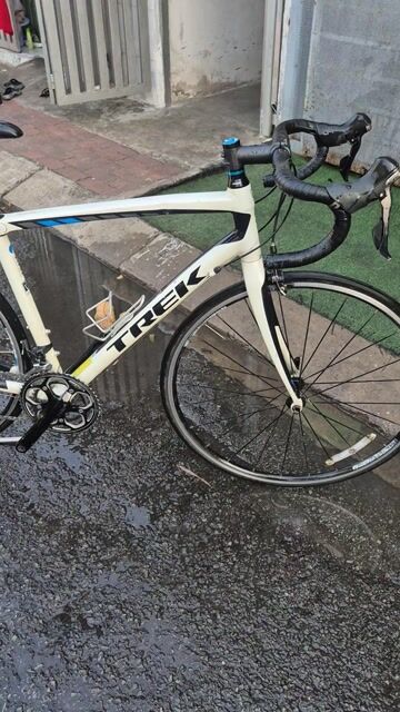 Xe đạp thể thao Trek Trắng. Mua bán Xe đạp tại Huyện Hóc Môn Tp Hồ Chí Minh được đăng bởi mr phát hình 1