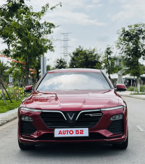 Vinfast Lux A Base 2022 Đỏ. Mua bán Ô tô tại Thành phố Quảng Ngãi Quảng Ngãi được đăng bởi Trần Minh Thông hình 1