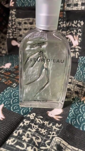 Fleur d'Eau Rochas perfume - a fragrância Feminino 1996