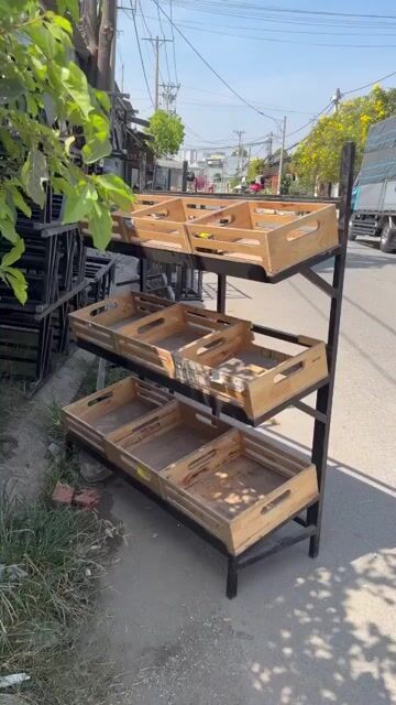 Kệ trưng bày Kim loại Gỗ Nâu Đen. Mua bán Tủ, kệ gia đình tại Thành phố Thủ Dầu Một Bình Dương được đăng bởi Thanh trần hình 1