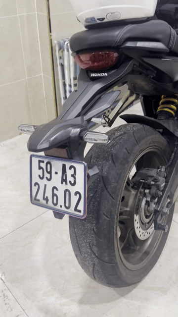 Honda CB 650r màu Bạc. Mua bán Xe máy tại Quận Tân Bình Tp Hồ Chí Minh được đăng bởi Hải Lâm  hình 1