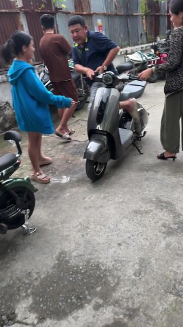 XE HOTTREND V1 ULTRA MỚI 100% BH 1 NĂM. Mua bán Xe điện tại Quận Bình Tân Tp Hồ Chí Minh được đăng bởi THUCŨĐỔIMỚIXEĐIỆN hình 1