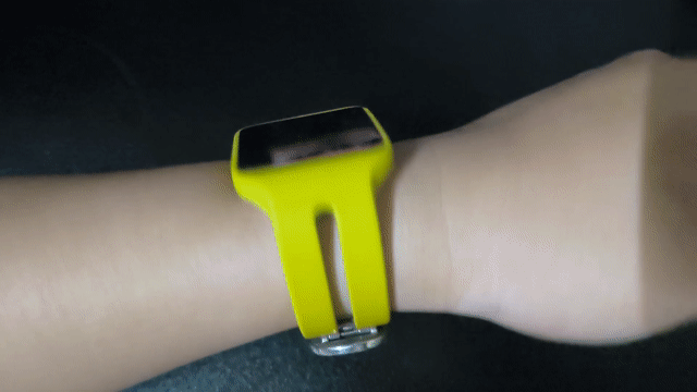 Đồng hồ thông minh Sony Smartwatch 3. Mua bán Thiết bị đeo thông minh tại Thành phố Thuận An Bình Dương được đăng bởi Nguyễn Lam Phụng hình 1