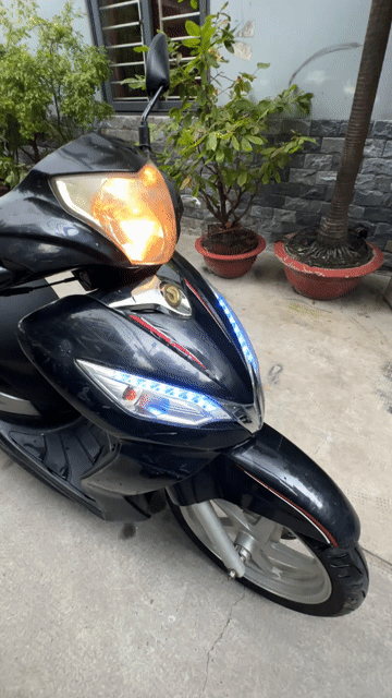SYM Shark Thể thao màu Đen máy êm zin chưa bung. Mua bán Xe máy tại Quận 3 Tp Hồ Chí Minh được đăng bởi Phạm thanh Trí  hình 1