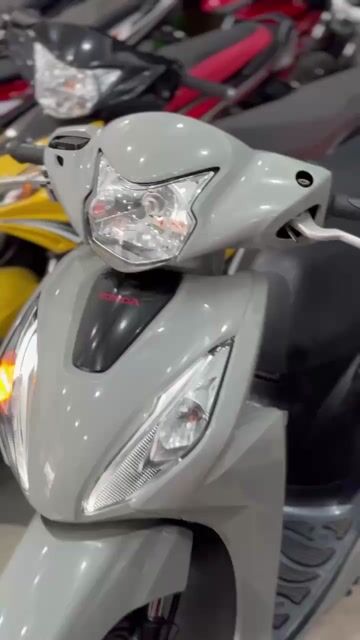 Honda Vision 2024 Thể thao Xám. Mua bán Xe máy tại Huyện Trảng Bom Đồng Nai được đăng bởi phương hình 1