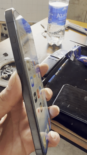 Apple iPhone 15 Pro Max Đen màn mực bao ko lan. Mua bán Điện thoại tại Thành phố Thuận An Bình Dương được đăng bởi cầm đồ Hà Minh Tâm  hình 1