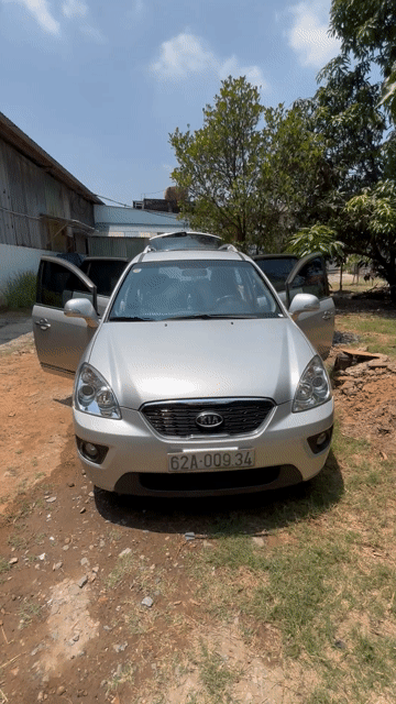 Kia Caren 2012 Bạc 77.000 km. Mua bán Ô tô tại Quận 10 Tp Hồ Chí Minh được đăng bởi Nguyễn Hòa hình 1