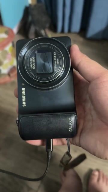 Samsung compact Galaxy EK-GC100 hệ điều hành adroi. Mua bán Máy ảnh, Máy quay tại Quận Hai Bà Trưng Hà Nội được đăng bởi Quang Tuấn hình 1