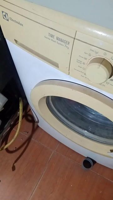 Máy giặt Electrolux 7kg cửa trước. Mua bán Máy giặt tại Quận Bắc Từ Liêm Hà Nội được đăng bởi Ninh Le hình 1