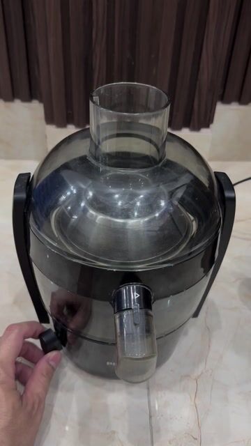 Máy ép trái cây Philips Đen. Mua bán Bếp, lò, đồ điện nhà bếp tại Quận Tây Hồ Hà Nội được đăng bởi Chezyman hình 1