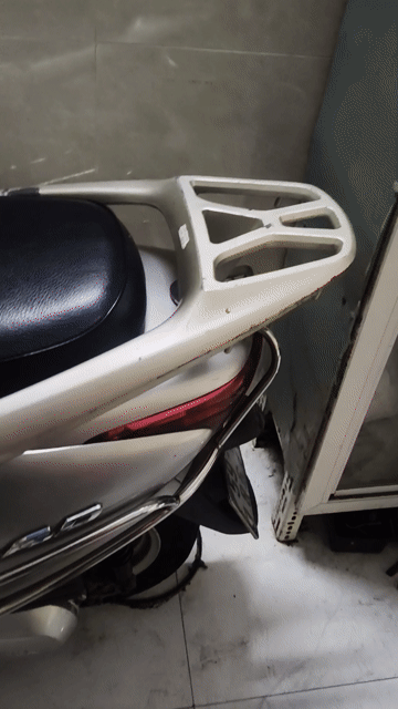 Honda Lead 2020 Bạc 50.000 km. Mua bán Xe máy tại Huyện Bình Chánh Tp Hồ Chí Minh được đăng bởi cảm ơn bạn đã xem tin hình 1