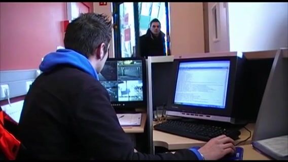 Celui qui en parle moins qui en fait le plus...