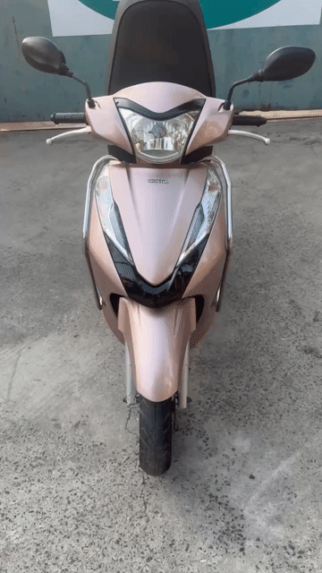 Honda Lead 125cc 2013 Vàng đồng. Mua bán Xe máy tại Quận Bình Tân Tp Hồ Chí Minh được đăng bởi Lạc Giữa Chợ hình 1