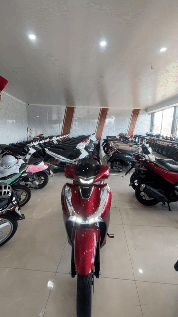 Honda SH 125i 2020 Đỏ 7.000 km. Mua bán Xe máy tại Quận Ô Môn Cần Thơ được đăng bởi XE MÁY QUANG TRẦN chuyen bán xe trúng thưởng  hình 1