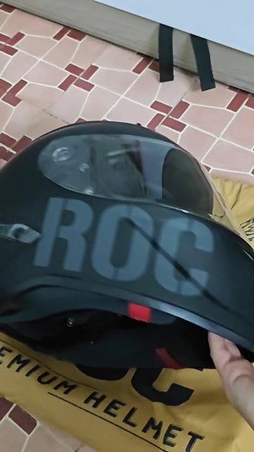 Muốn Pass Nón Fullface ROC màu đen. Mua bán Phụ tùng xe tại Quận 1 Tp Hồ Chí Minh được đăng bởi Pippihuhu hình 1