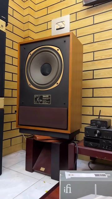 Loa Tannoy Berkeley MK II hàng Anh Quốc. Mua bán Tivi, Âm thanh tại Quận 12 Tp Hồ Chí Minh được đăng bởi Shop Tiến Dũng audio Sài Gòn hình 1