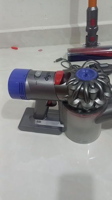 Máy hút bụi Dyson SV10. Mua bán Thiết bị vệ sinh, nhà tắm tại Huyện Bình Chánh Tp Hồ Chí Minh được đăng bởi duy hình 1