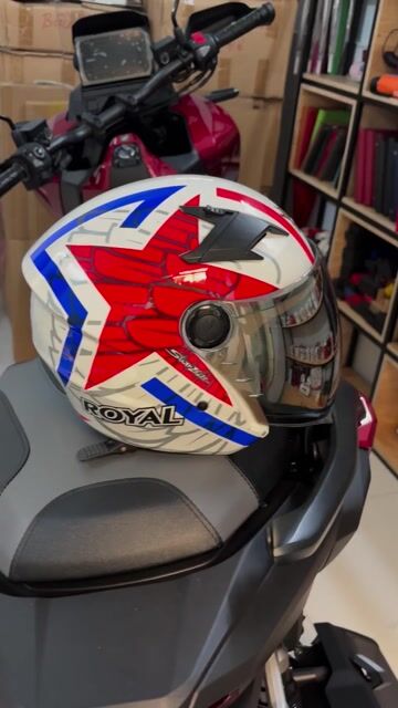 Pass mũ royal còn mới. Mua bán Phụ kiện thời trang khác tại Quận Tân Phú Tp Hồ Chí Minh được đăng bởi vy hình 1