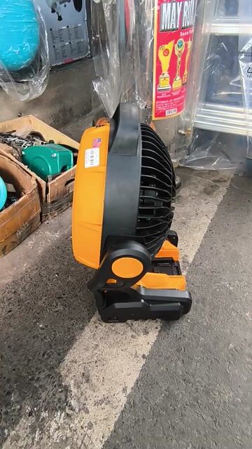 Quạt pin Hukan Vàng Đen. Mua bán Quạt tại Quận Ninh Kiều Cần Thơ được đăng bởi LÂM QUỐC TRUNG hình 1