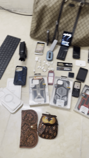 Ốp UAG dock type C ổ cứng Gen 3 SSD jack 3.5 ipod. Mua bán Phụ kiện (Màn hình, Chuột...) tại Quận Tân Phú Tp Hồ Chí Minh được đăng bởi Trương Hiệp hình 1