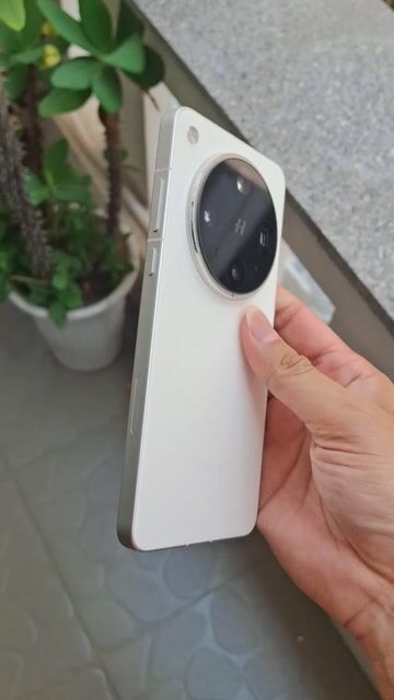 Oppo Find X8 Ultra 12GB/256GB Trắng. Mua bán Điện thoại tại Quận Thanh Khê Đà Nẵng được đăng bởi Lê Nhật hình 1