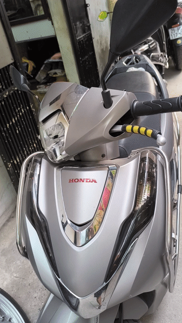 Honda Lead 2023 Bạc 30000 km. Mua bán Xe máy tại Quận Đống Đa Hà Nội được đăng bởi Tên chưa cung cấp hình 1