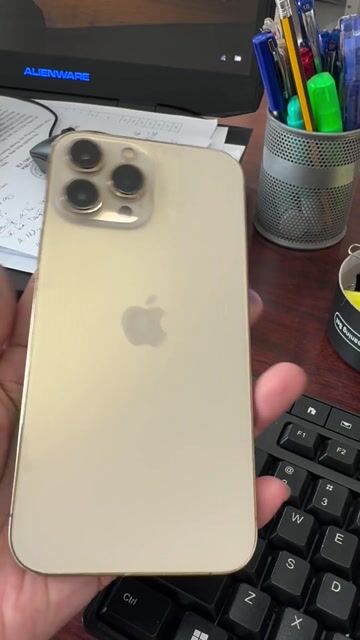 Apple iPhone 13 Pro Max Vàng Dính iCloud. Mua bán Điện thoại tại Quận Sơn Trà Đà Nẵng được đăng bởi A Hà hình 1