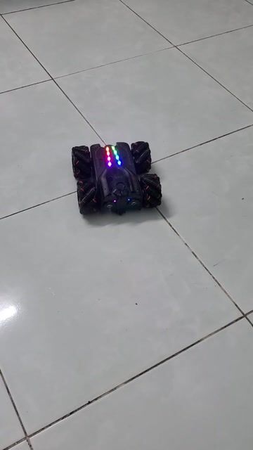 Xe điều khiển Stunt Car Đen phun sương. Mua bán Sở thích khác tại Quận Bình Tân Tp Hồ Chí Minh được đăng bởi xuchu hình 1