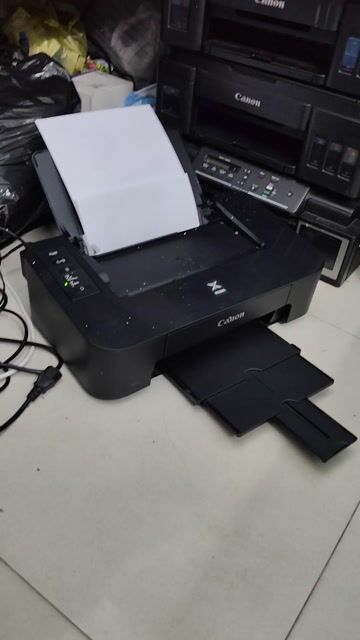 Máy in màu và trắng đen Canon. Mua bán Đồ dùng văn phòng tại Quận 10 Tp Hồ Chí Minh được đăng bởi Việt Máy in hình 1