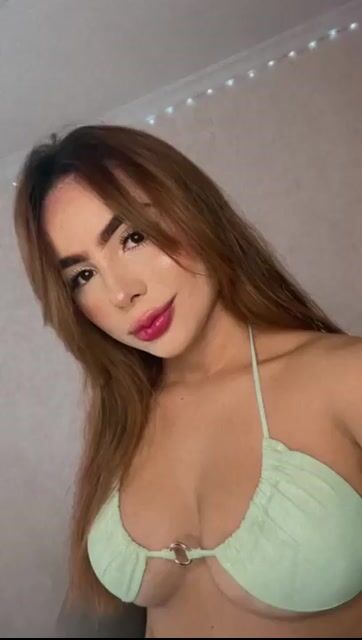 Model - Alice Clarke blowjob