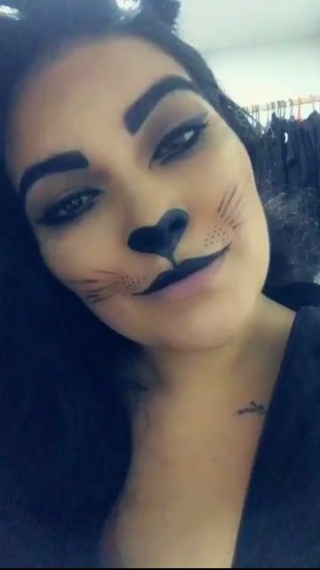 Model - Paulina curvy