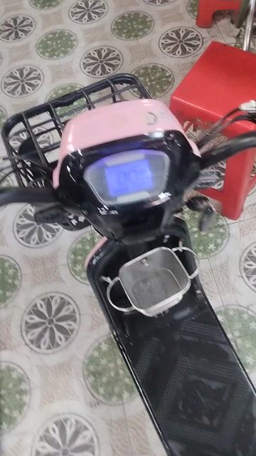 Xe đạp điện màu Hồng đã qua sử dụng. Mua bán Xe điện tại Quận 7 Tp Hồ Chí Minh được đăng bởi Xe điện Tân Mỹ  hình 1