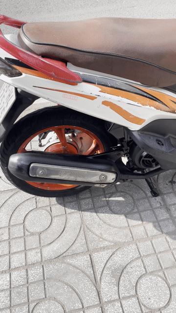 Yamaha Mio 125cc 2006 Trắng Cam Đen. Mua bán Xe máy tại Quận 7 Tp Hồ Chí Minh được đăng bởi Khoaxe hình 1