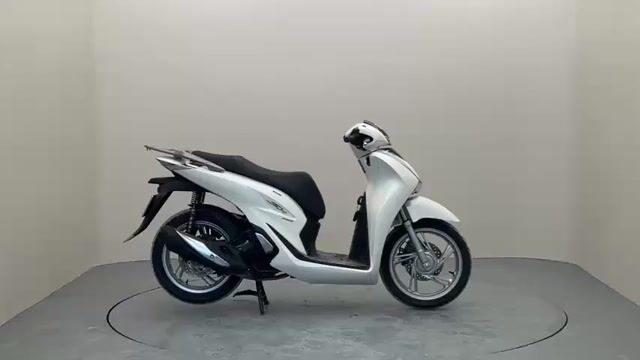 Honda SHi 2021 Trắng 9.000 km. Mua bán Xe máy tại Quận Gò Vấp Tp Hồ Chí Minh được đăng bởi iMotorbike Viet Nam hình 1