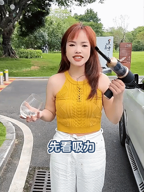 Máy hút bụi ManGeYu Đen, Vàng 6000mah. Mua bán Nội thất, đồ gia dụng khác tại Thành phố Vũng Tàu Bà Rịa - Vũng Tàu được đăng bởi Phụ Kiện Hoàng Lâm hình 1