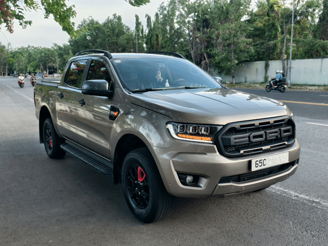 Ford Ranger XLS AT 2022 70.000km Nâu. Mua bán Ô tô tại Quận Ninh Kiều Cần Thơ được đăng bởi Tăng Minh Phúc hình 1