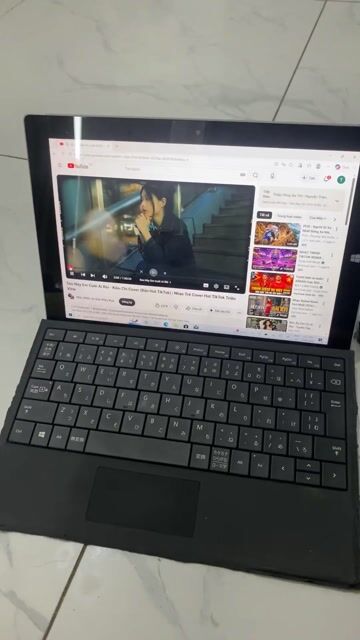 Microsoft Surface cu Sạc zin. Mua bán Máy tính bảng tại Quận Tân Bình Tp Hồ Chí Minh được đăng bởi Phạm Nguyễn hình 1