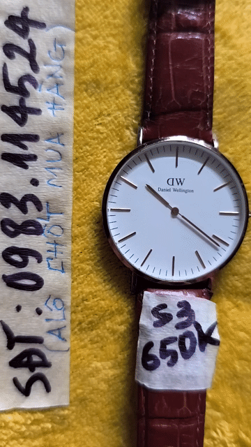 Đồng hồ Daniel Wellington Kính sapphire Nâu. Mua bán Đồng hồ tại Huyện Củ Chi Tp Hồ Chí Minh được đăng bởi Thanh Huỳnh hình 1