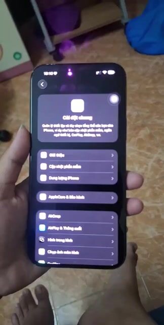Apple iPhone 15 Plus 128GB Quốc tế Đen Bể góc màn. Mua bán Điện thoại tại Quận 8 Tp Hồ Chí Minh được đăng bởi Mango hình 1