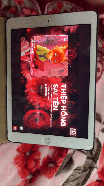 Apple iPad Gen 6 32GB Trắng. Mua bán Máy tính bảng tại Quận Đống Đa Hà Nội được đăng bởi Ngọc Nguyễn hình 1