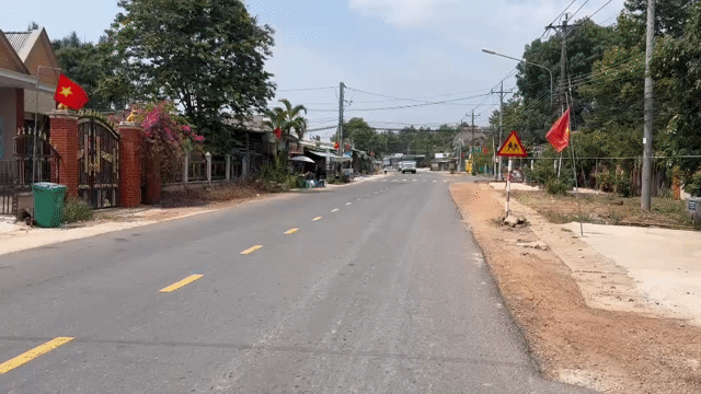 Mua bán Đất Huyện Phú Giáo Bình Dương diện tích 300 m² giá 489 triệu