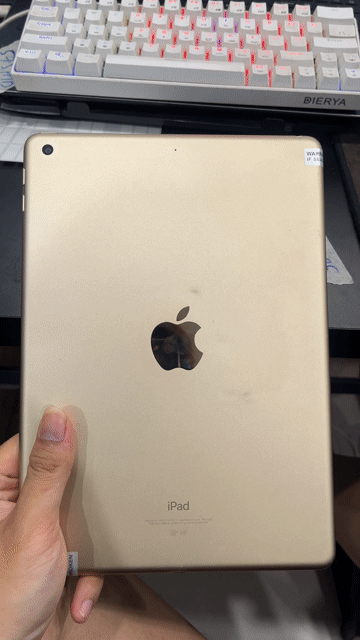 Apple iPad Gen 5 32GB Vàng. Mua bán Máy tính bảng tại Quận Hai Bà Trưng Hà Nội được đăng bởi Gia Đồng hình 1