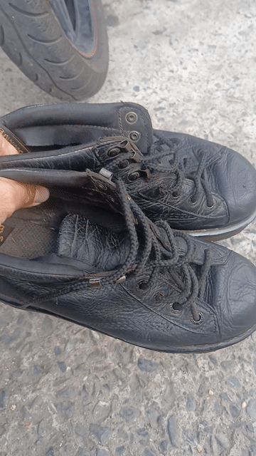 Giày bốt Dr. Martens Da Đen Nam Size 41. Mua bán Giày dép tại Thành phố Thủ Dầu Một Bình Dương được đăng bởi hạo nam hình 1