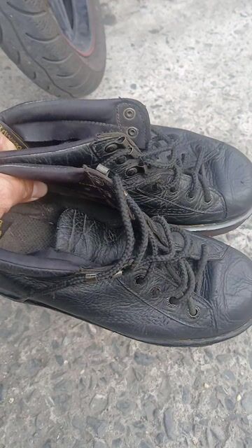 Giày bốt Dr. Martens Da Đen Nam Size 41. Mua bán Giày dép tại Thành phố Thủ Dầu Một Bình Dương được đăng bởi hạo nam hình 1