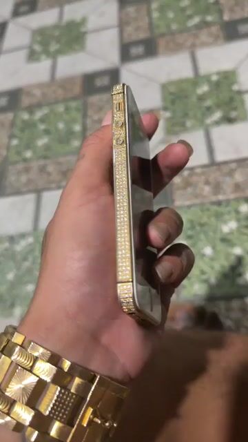 5SE 64GB mạ vàng đính full kim cương. Mua bán Điện thoại tại Huyện Củ Chi Tp Hồ Chí Minh được đăng bởi azsdds39 hình 1
