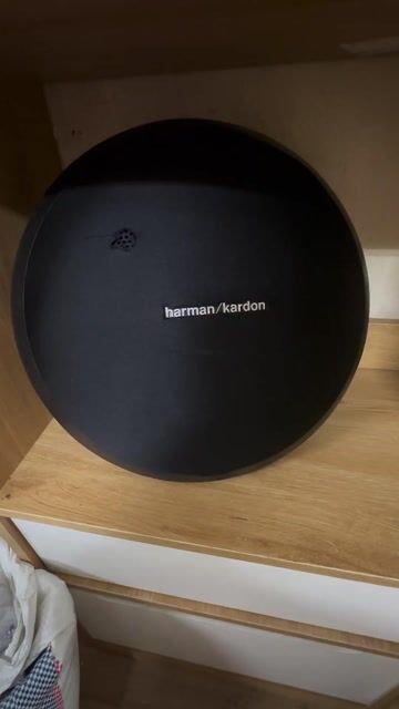 Loa Bluetooth Harman Kardon Đen. Mua bán Tivi, Âm thanh tại Quận Hoàng Mai Hà Nội được đăng bởi Hiền Vũ hình 1