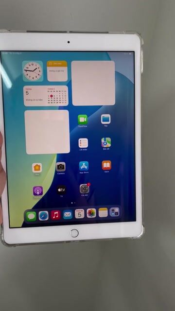 Thanh lý Apple iPad Gen 7 10.2 inch 32GB còn mới. Mua bán Máy tính bảng tại Quận Hải Châu Đà Nẵng được đăng bởi Phan Như Ánh hình 1