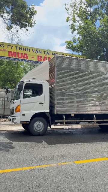 Bán Hino Fc thùng kín siêu lớn. Mua bán Xe tải, xe ben tại Thành phố Dĩ An Bình Dương được đăng bởi Minh hình 1