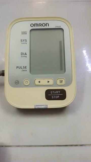 Máy đo huyết áp Omron JPN600. Mua bán Nội thất, đồ gia dụng khác tại Quận 8 Tp Hồ Chí Minh được đăng bởi Tuan Bui hình 1