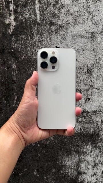 Apple iPhone 15 Pro Max 256GB Trắng Đã qua sử dụng. Mua bán Điện thoại tại Quận Gò Vấp Tp Hồ Chí Minh được đăng bởi Ung Phuc hình 1